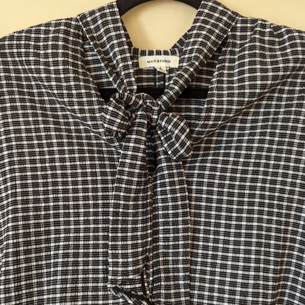 Max Studio blouse - Picture 2 of 4